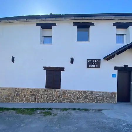 Casa Cuncos * Barrio de Lomba